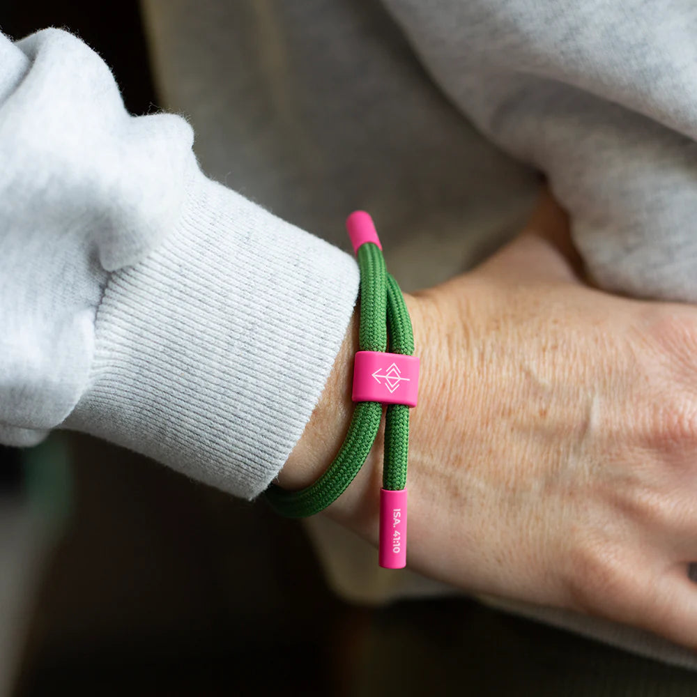 YOU'RE NOT ALONE Bracelet