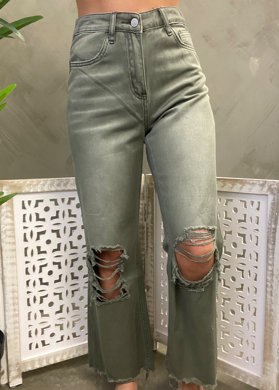 Load image into Gallery viewer, Leslie Crop Jeans
