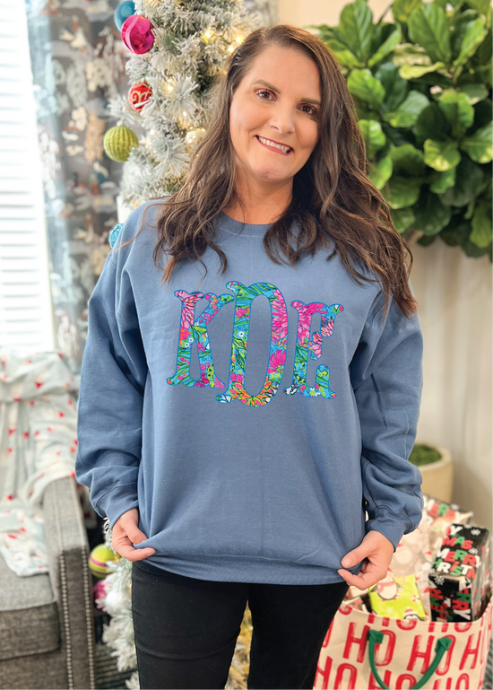 Load image into Gallery viewer, Lilly Fishtail Monogram Crewneck
