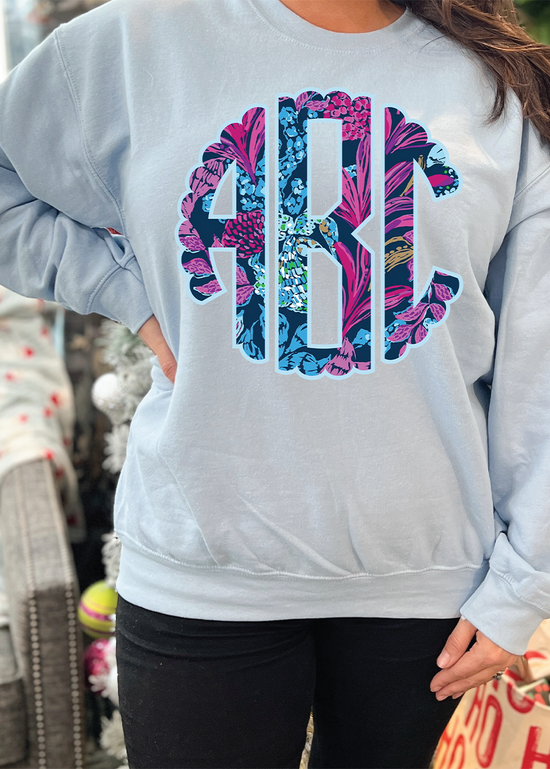 Load image into Gallery viewer, Lilly Scalloped Monogram Crewneck
