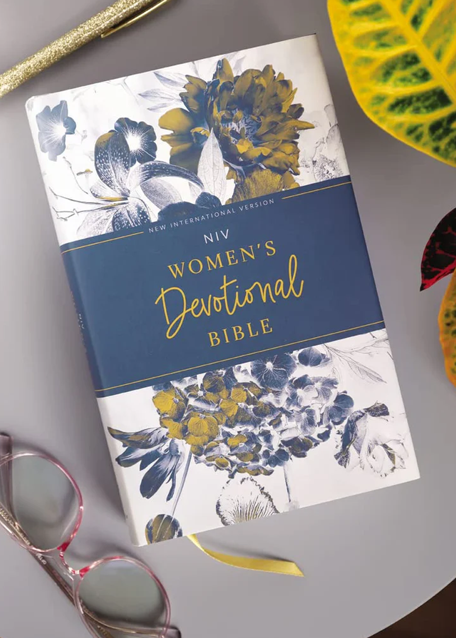 NIV Women's Devotional Bible