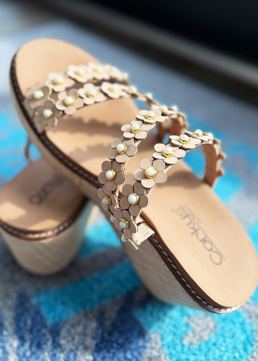 Corky Let's Be Friends - Raffia