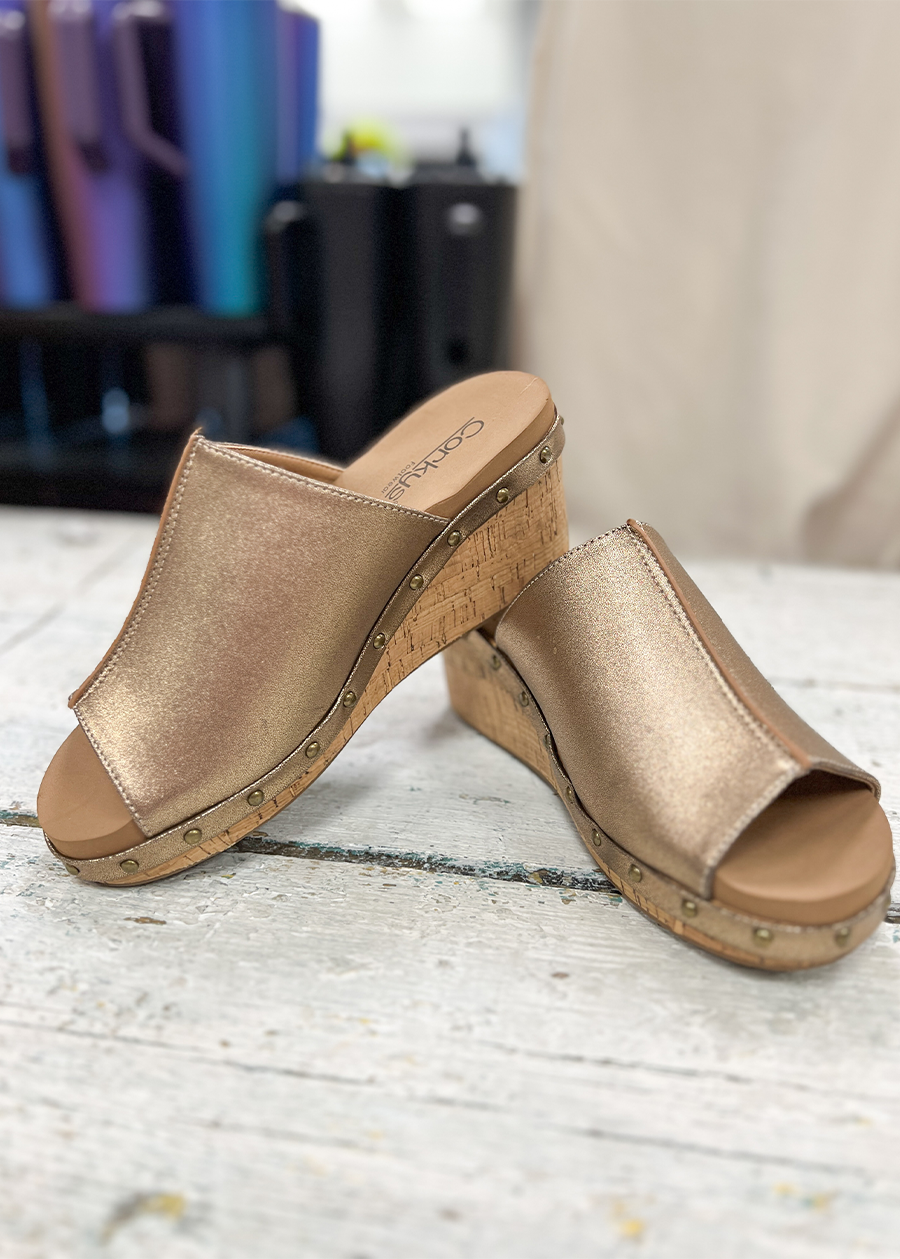 Corky Hissy Fit-Bronze